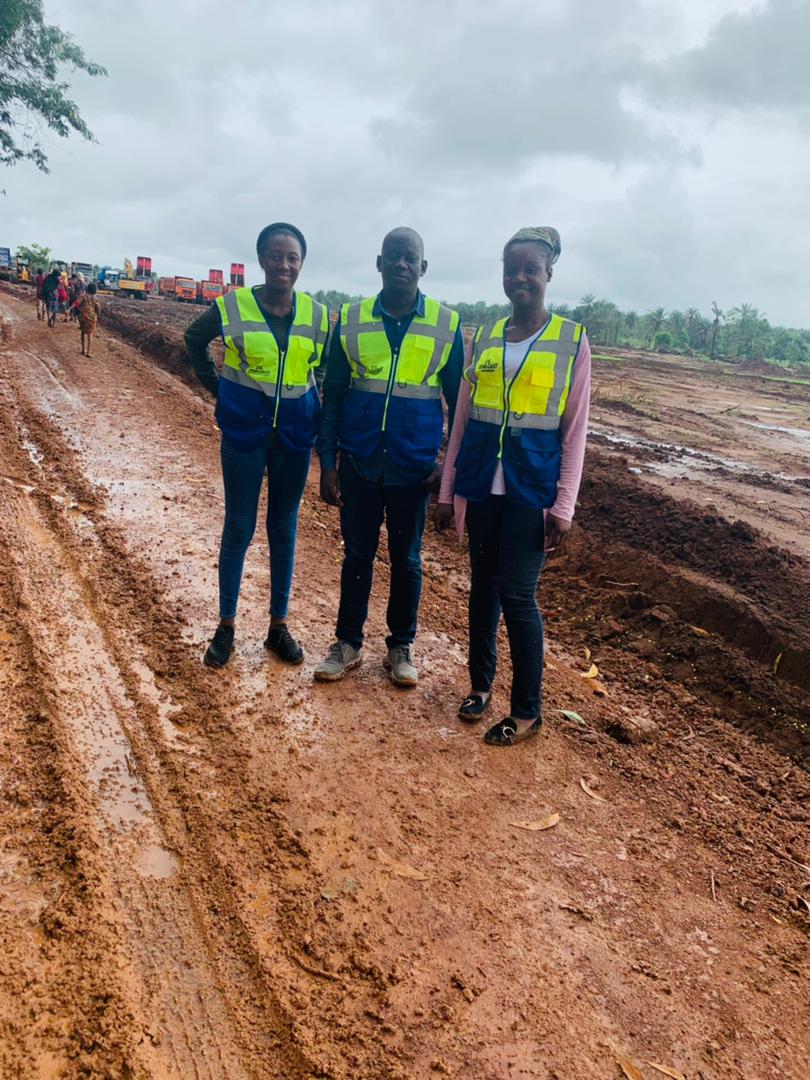 Travaux de terrassements de la cité minière de Kolaboui - 3